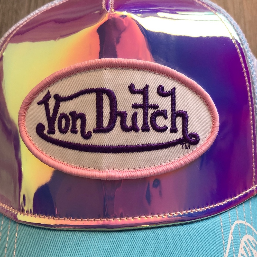 Von Dutch Purple Holographic Trucker Hat Logo Patch & Turquoise Bill OS NWT - Picture 7 of 16
